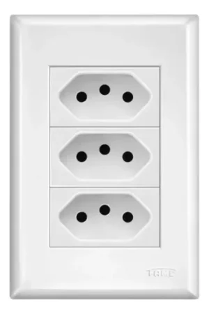 TOMADA TRIPLA 2X4 C/PLACA 10A BRANCA FAME EVIDENCE